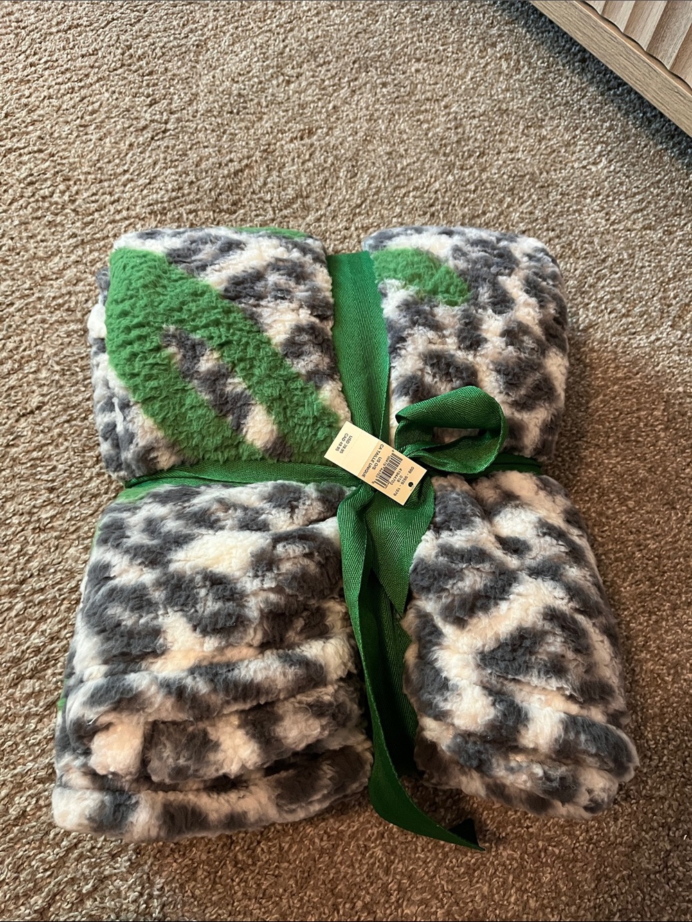 Sherpa aerie blanket